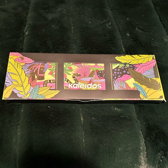 Kaleidos Flower Punk Palette - Picture 4 of 5